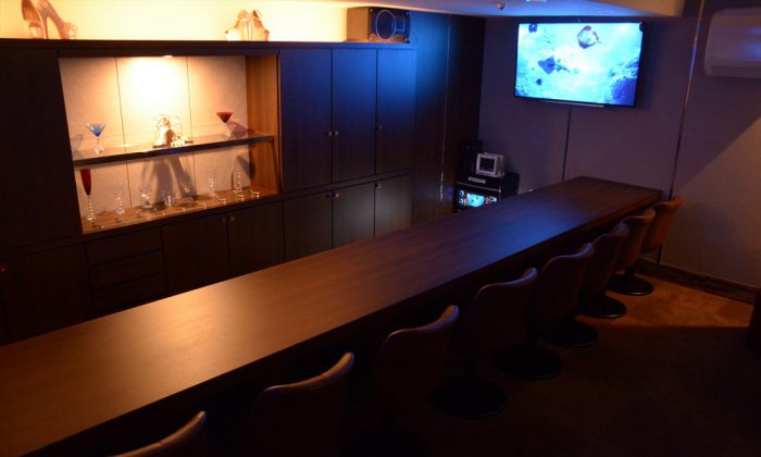 ママが優しいと中洲の派遣会社ハピネスの派遣コンパニオンからも人気なスナックESPECIALLY(エスペシャリー)